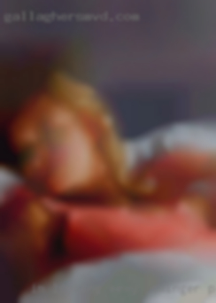 Im looking for discreet sexy for swinger parties times.