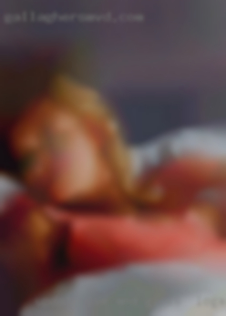 Update: and girls in Logan, Ohio I've started to cam.